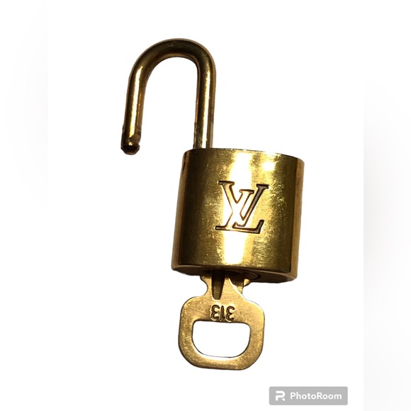 Louis Vuitton 313 Lock and Key 313 Padlock with matching key #313 EUC LV - Picture 5 of 15